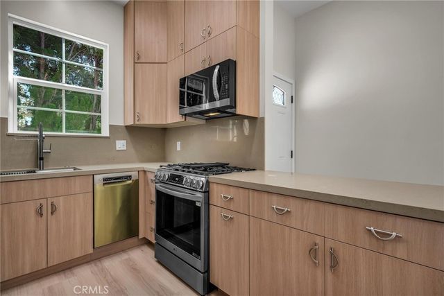 8503 Louise, Sherwood Forest, CA 91325