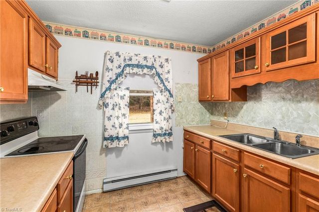 1110 Foxtrot Court, King, NC 27021