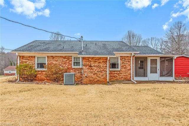 1110 Foxtrot Court, King, NC 27021