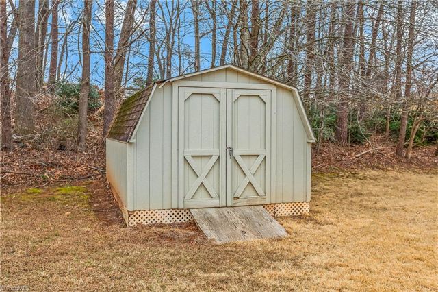 1110 Foxtrot Court, King, NC 27021