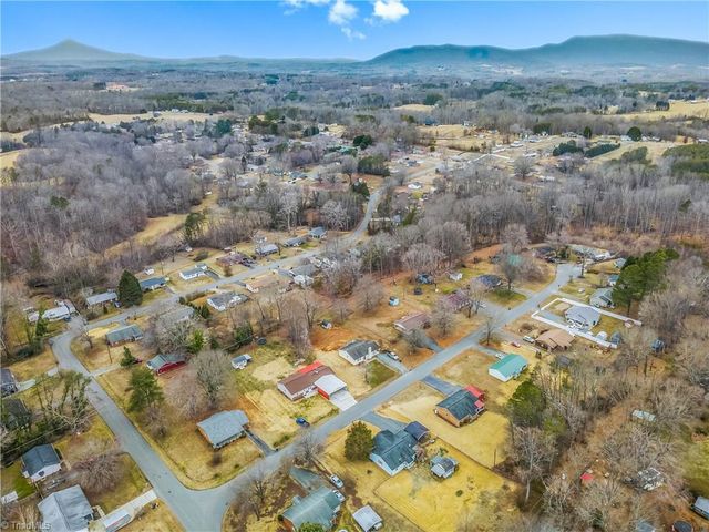 1110 Foxtrot Court, King, NC 27021