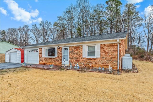 1110 Foxtrot Court, King, NC 27021