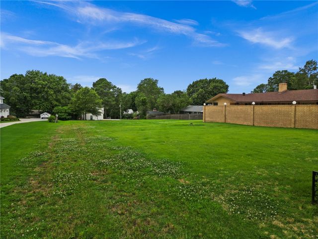 1277 N Woolsey, Fayetteville, AR 72703