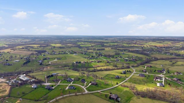 101 Sand Piper Court, Midway, KY 40347