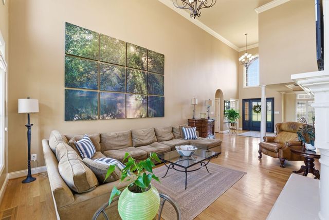 101 Sand Piper Court, Midway, KY 40347