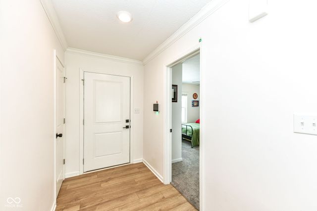 1689 N Sailboat Drive, Greenfield, IN 46140