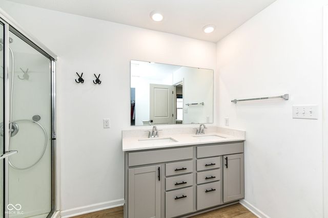 1689 N Sailboat Drive, Greenfield, IN 46140