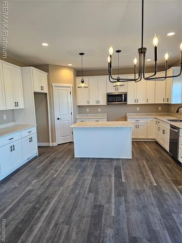 13147 Westwinds Drive, Linden, MI 48451