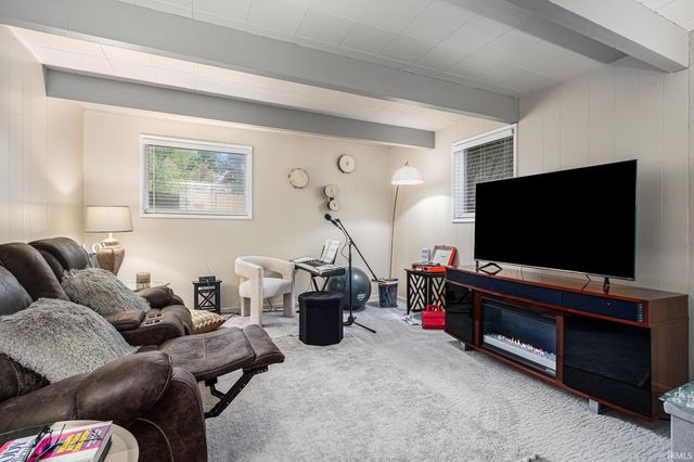 1417 orkney Court, South Bend, IN 46614