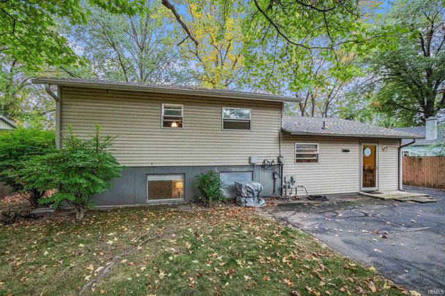 1417 orkney Court, South Bend, IN 46614