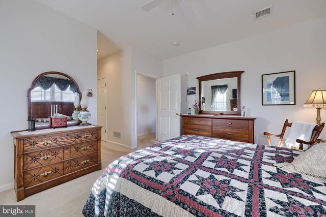 562 BLOSSOM TRL, Mount Joy, PA 17552