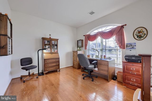 562 BLOSSOM TRL, Mount Joy, PA 17552