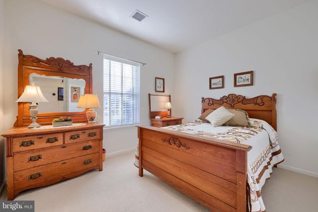 562 BLOSSOM TRL, Mount Joy, PA 17552