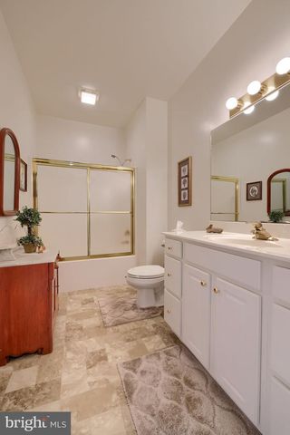 562 BLOSSOM TRL, Mount Joy, PA 17552