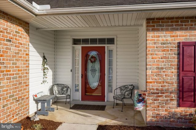 562 BLOSSOM TRL, Mount Joy, PA 17552