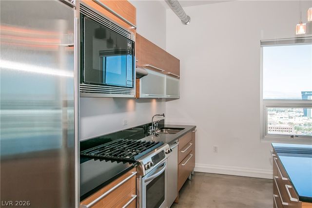 200 HOOVER Avenue 1802, Las Vegas, NV 89101