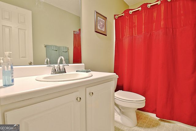 125 Wendy Way, Fayetteville, GA 30215