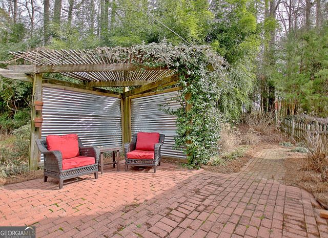 125 Wendy Way, Fayetteville, GA 30215