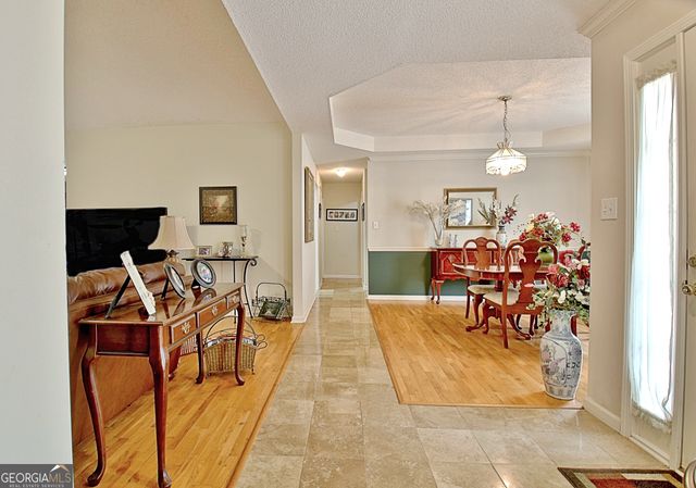 125 Wendy Way, Fayetteville, GA 30215