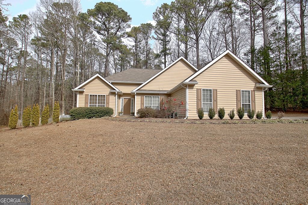 125 Wendy Way, Fayetteville, GA 30215