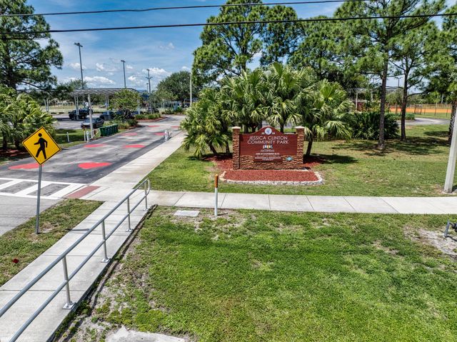 3419 SE Hart Circle, Port St. Lucie, Port St Lucie, FL 34984
