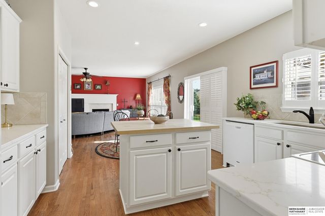 19707 Poppleton Avenue, Omaha, NE 68130