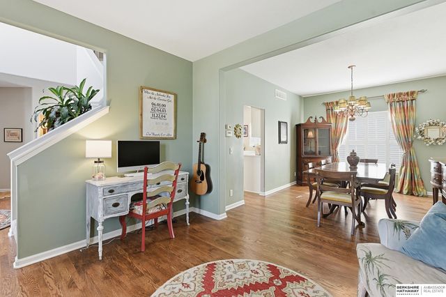 19707 Poppleton Avenue, Omaha, NE 68130