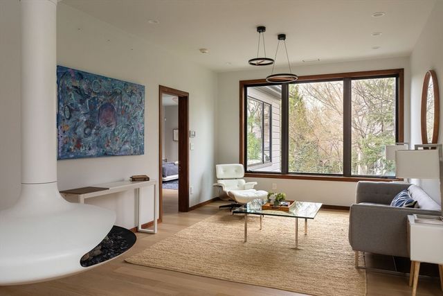 11 Brown Street, Cambridge, MA 02138