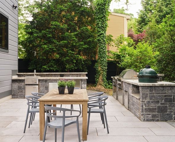 11 Brown Street, Cambridge, MA 02138