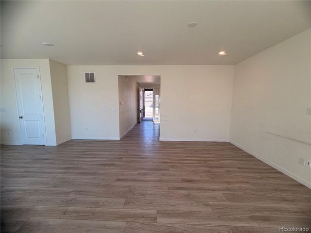 9401 Salida St, Commerce City, CO 80022