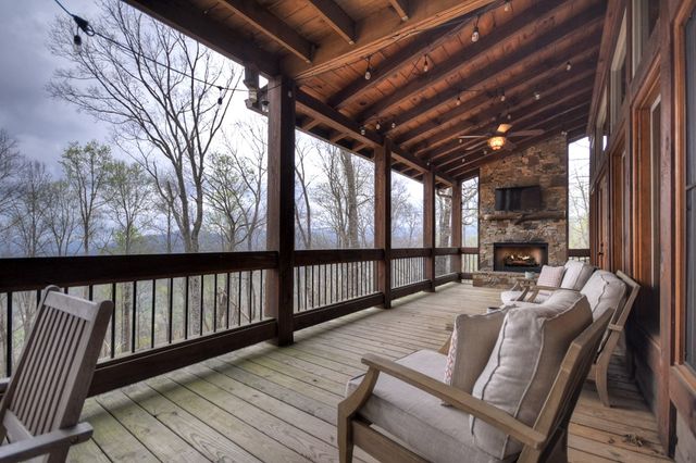 347 Walnut Ridge, Ellijay, GA 30536