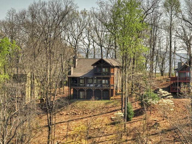 347 Walnut Ridge, Ellijay, GA 30536