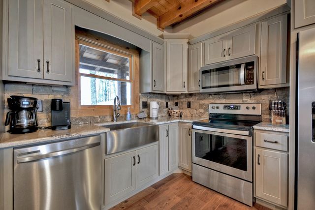 347 Walnut Ridge, Ellijay, GA 30536