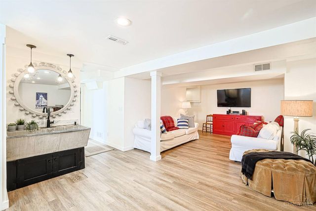 5831 Belleview Avenue, Blue Ash, OH 45242