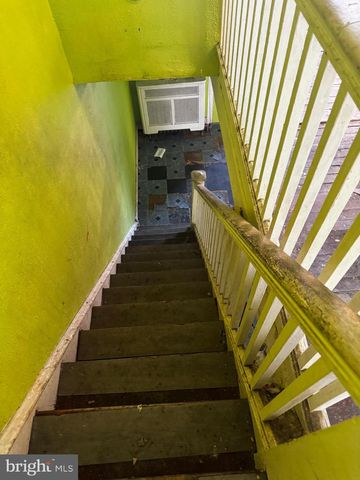 7004 GRAYS AVE, Philadelphia, PA 19142