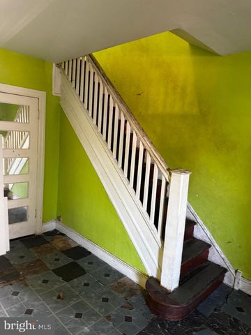 7004 GRAYS AVE, Philadelphia, PA 19142