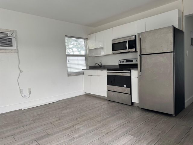 7910 Abbott Avenue 6, Miami Beach, FL 33141