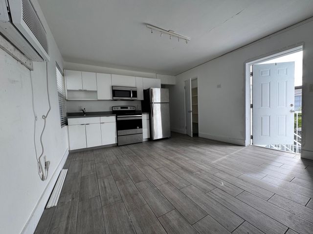 7910 Abbott Avenue 6, Miami Beach, FL 33141