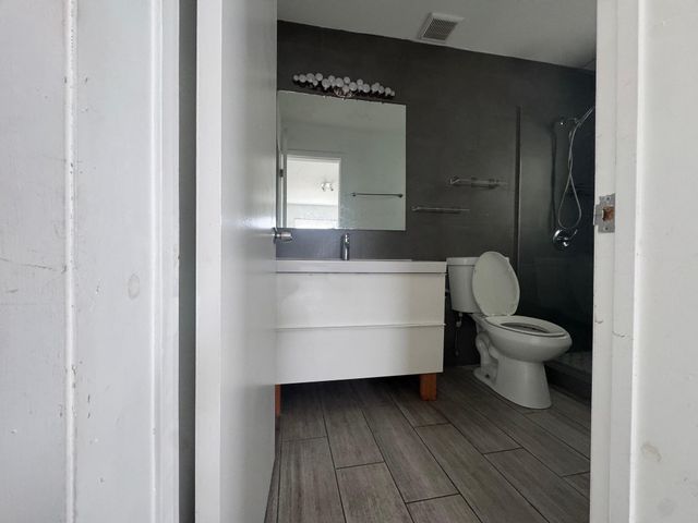 7910 Abbott Avenue 6, Miami Beach, FL 33141