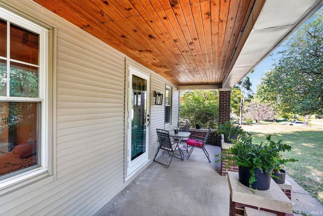 640 W Boonville-New Harmony Road, Evansville, IN 47725