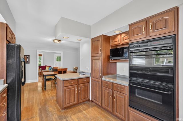 640 W Boonville-New Harmony Road, Evansville, IN 47725