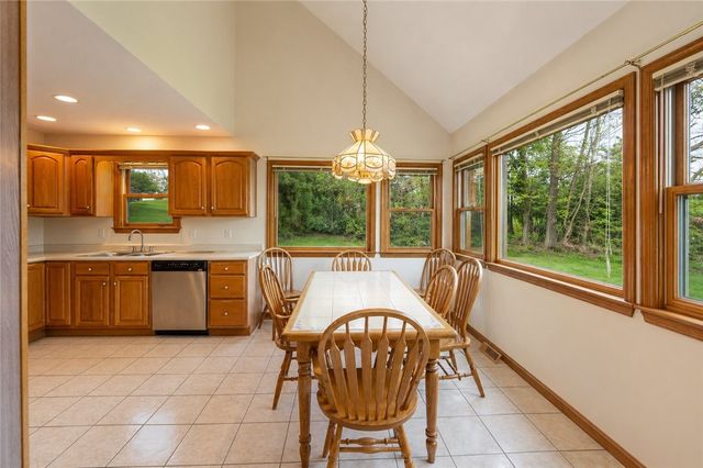 307 Marigold Dr, Unity Twp, PA 15601