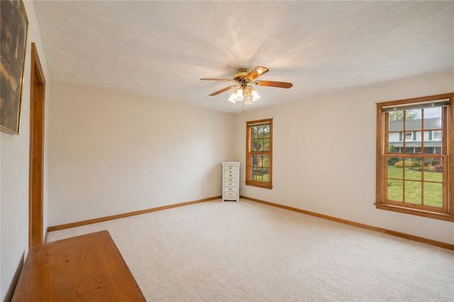 307 Marigold Dr, Unity Twp, PA 15601