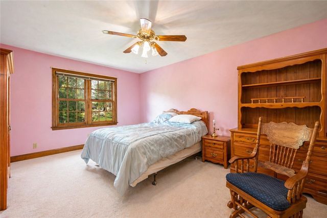 307 Marigold Dr, Unity Twp, PA 15601