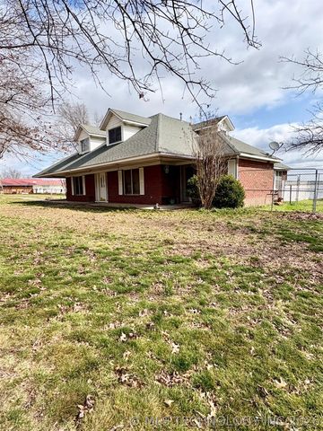 151 S 2nd Street, Porter, OK 74454