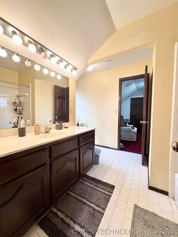 151 S 2nd Street, Porter, OK 74454