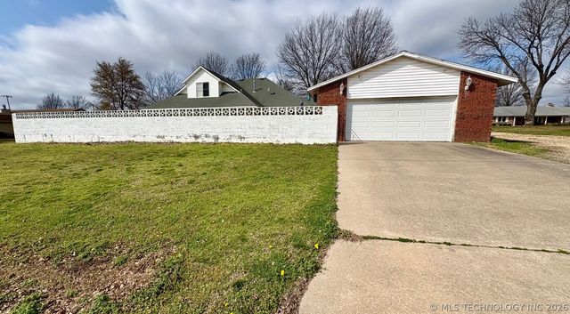 151 S 2nd Street, Porter, OK 74454