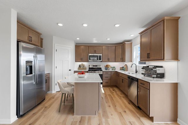 738 Prospect Point, Jordan, MN 55352