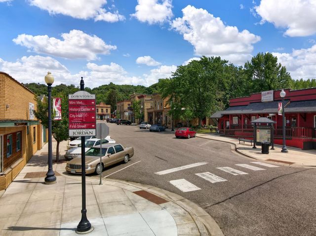 738 Prospect Point, Jordan, MN 55352