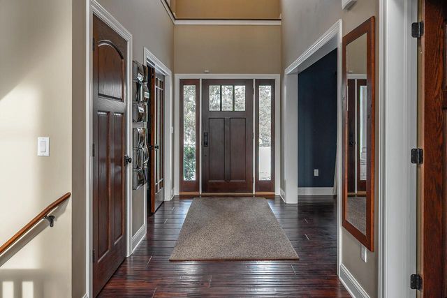 15105 Froedtert DRIVE, Elm Grove, WI 53122